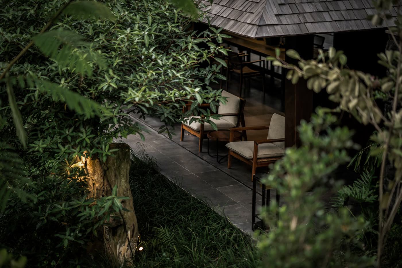 Bali — the pool by the pavilion